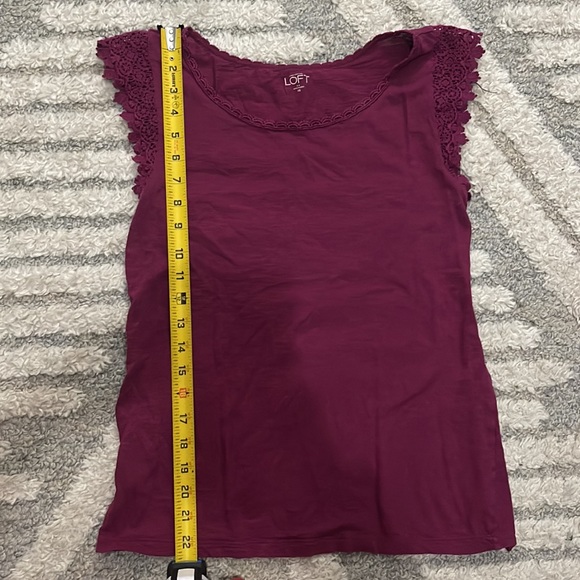 Ann Taylor LOFT Magenta Top Size XS - Picture 5 of 7